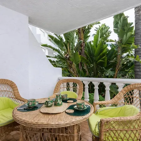 Daire Access In Playa Real Pool Terrace - Pass The Keys Marbella